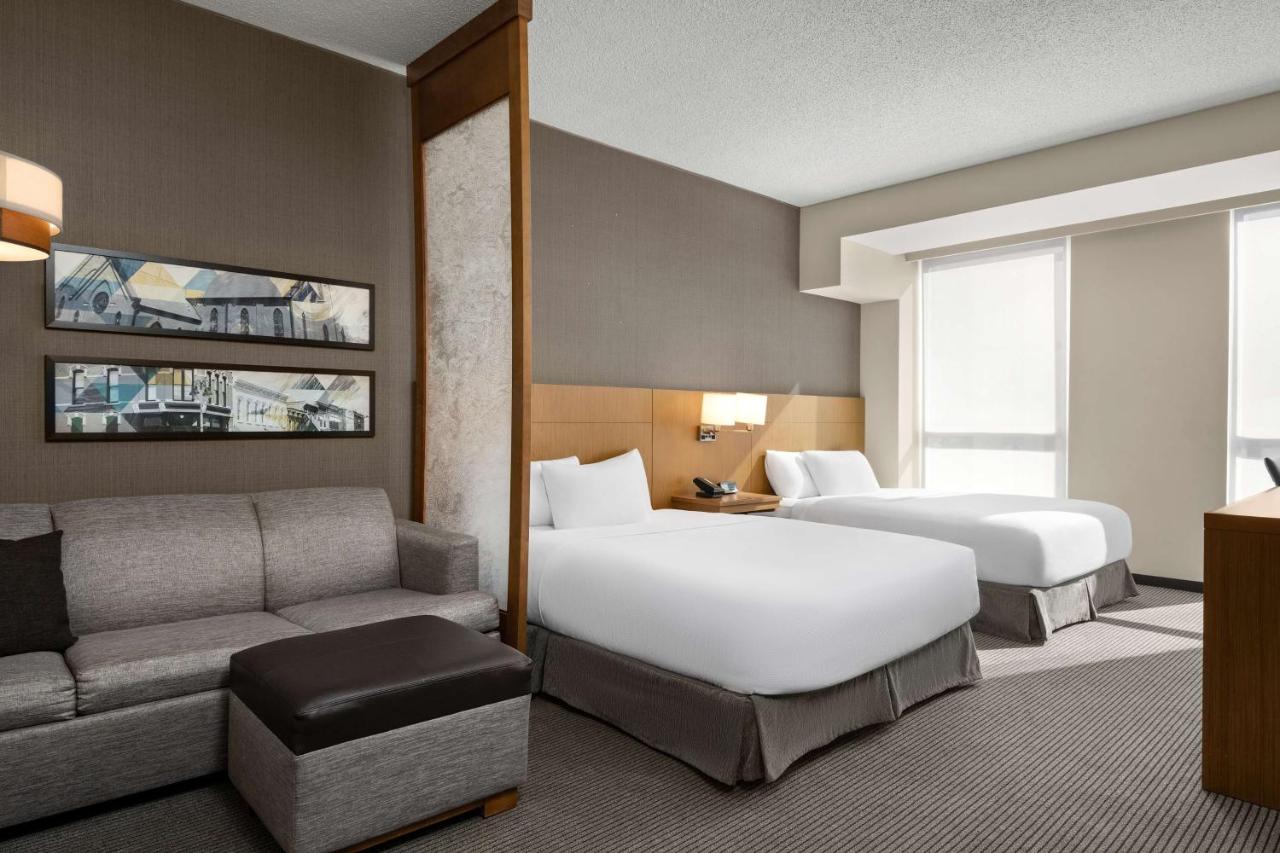 Queen Room with Two Queen Beds - Disability Access at Hyatt Place Iowa City Downtown