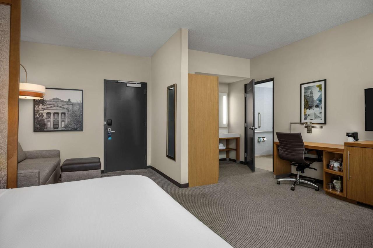 King Room - Disability Access at Hyatt Place Iowa City Downtown