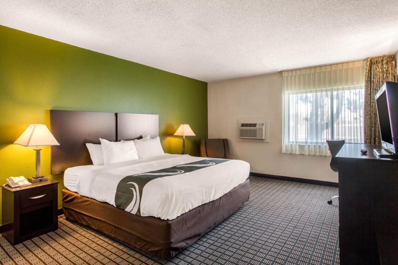 King Room - Non-Smoking at Quality Inn Stateline