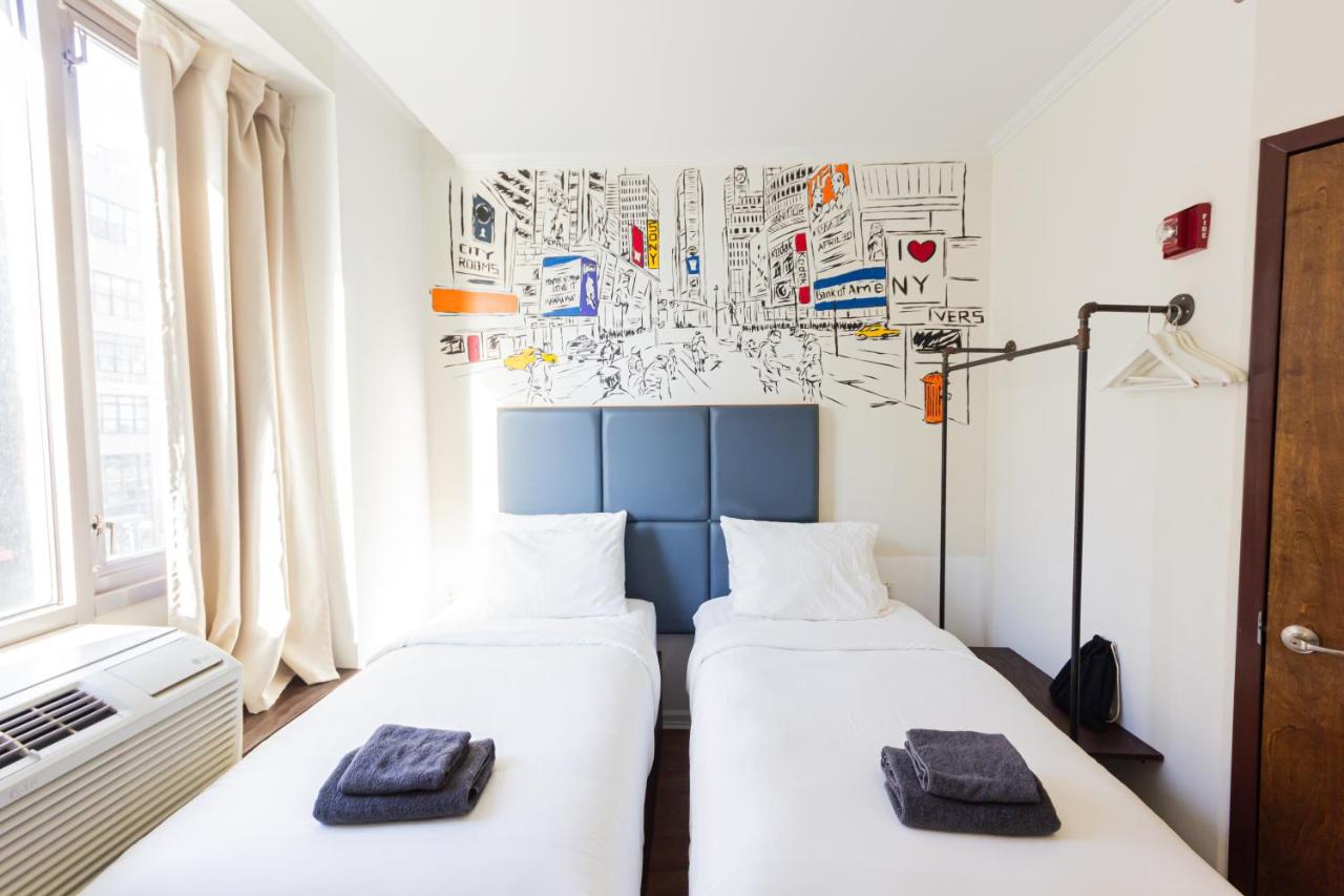 Standard Twin Room at JGSTAY - Soho