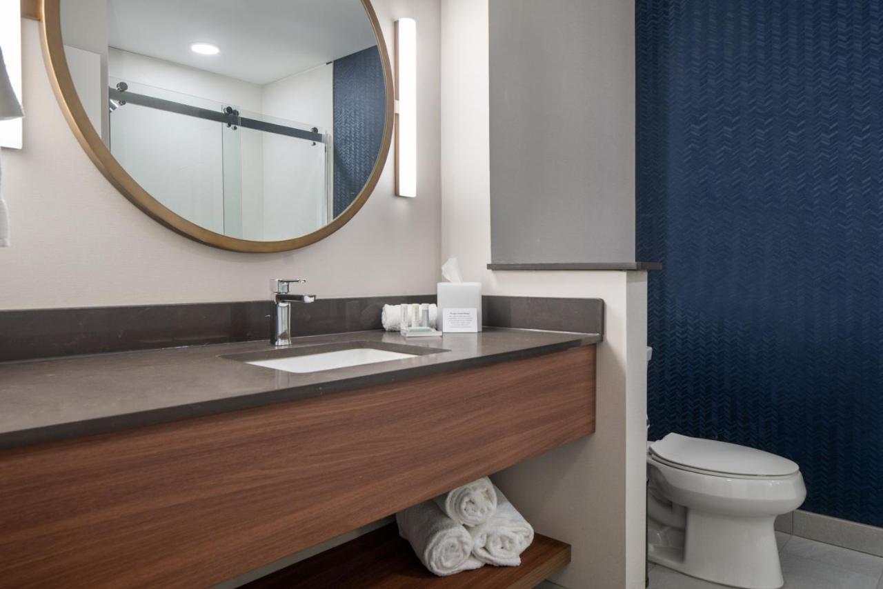 | Fairfield by Marriott Inn & Suites Ashtabula