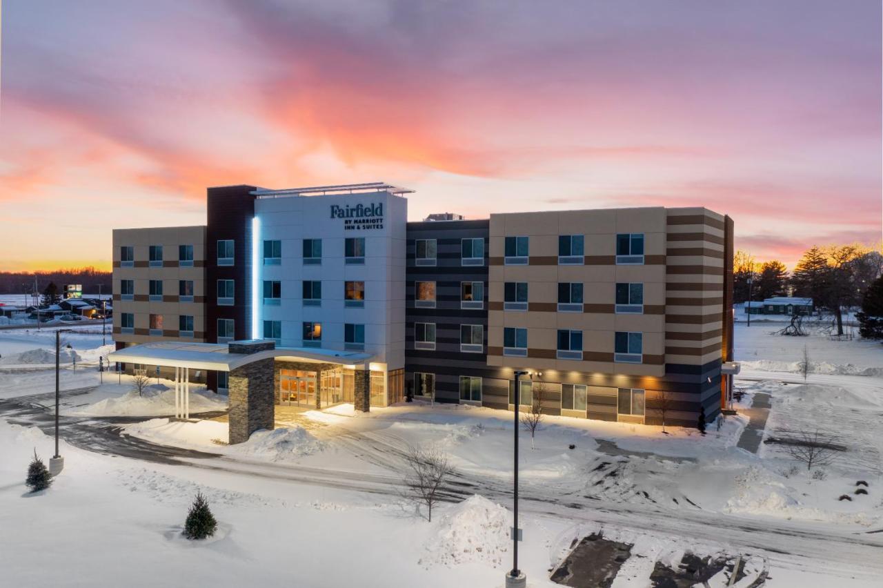 | Fairfield by Marriott Inn & Suites Ashtabula