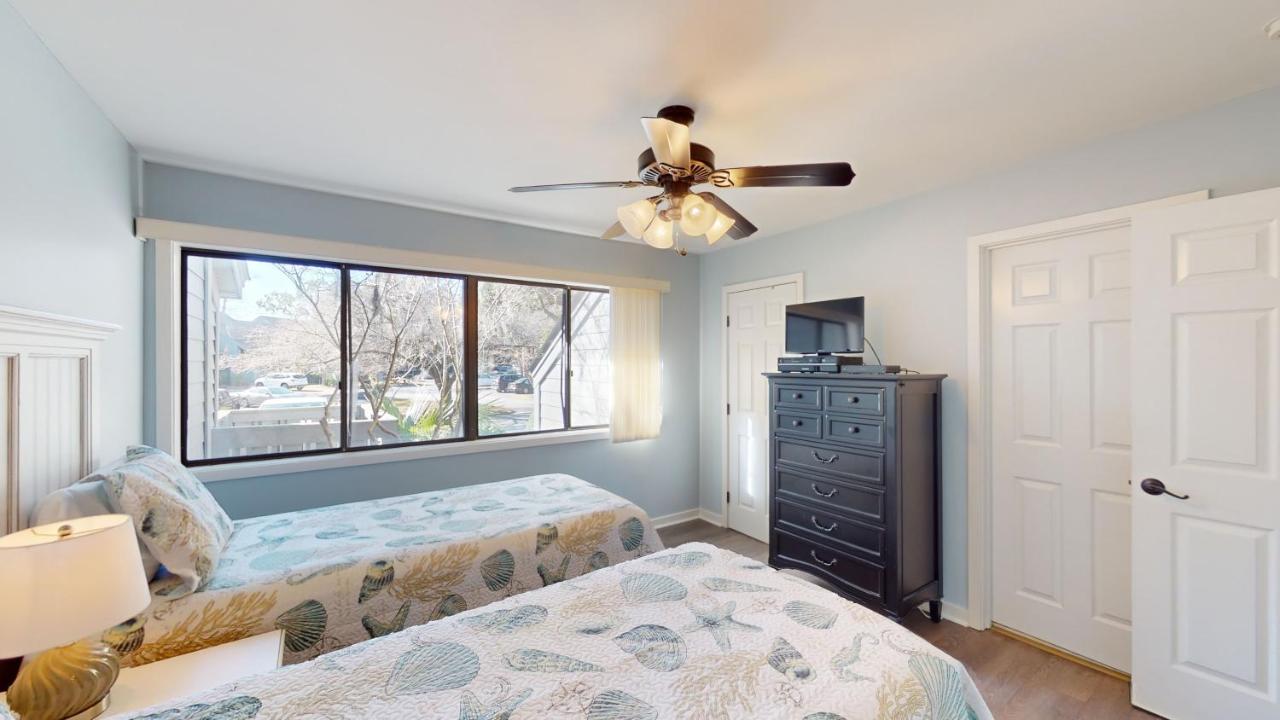 | 280 Turnberry Village