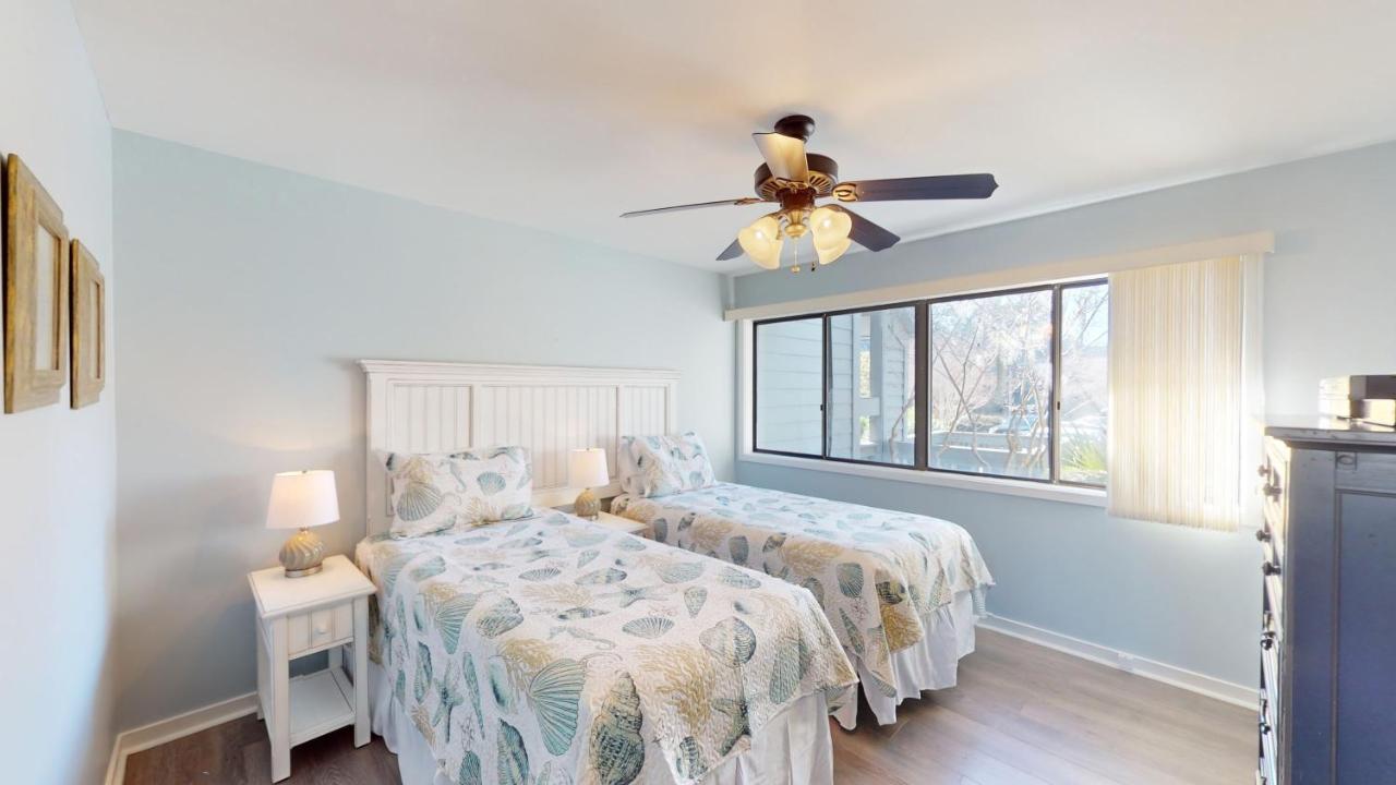 | 280 Turnberry Village