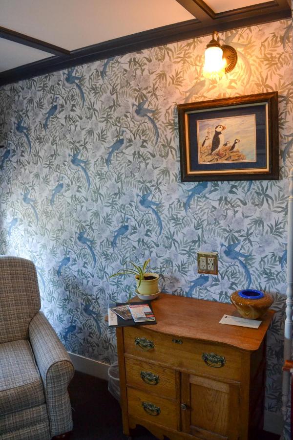 | Black Friar Inn and Pub