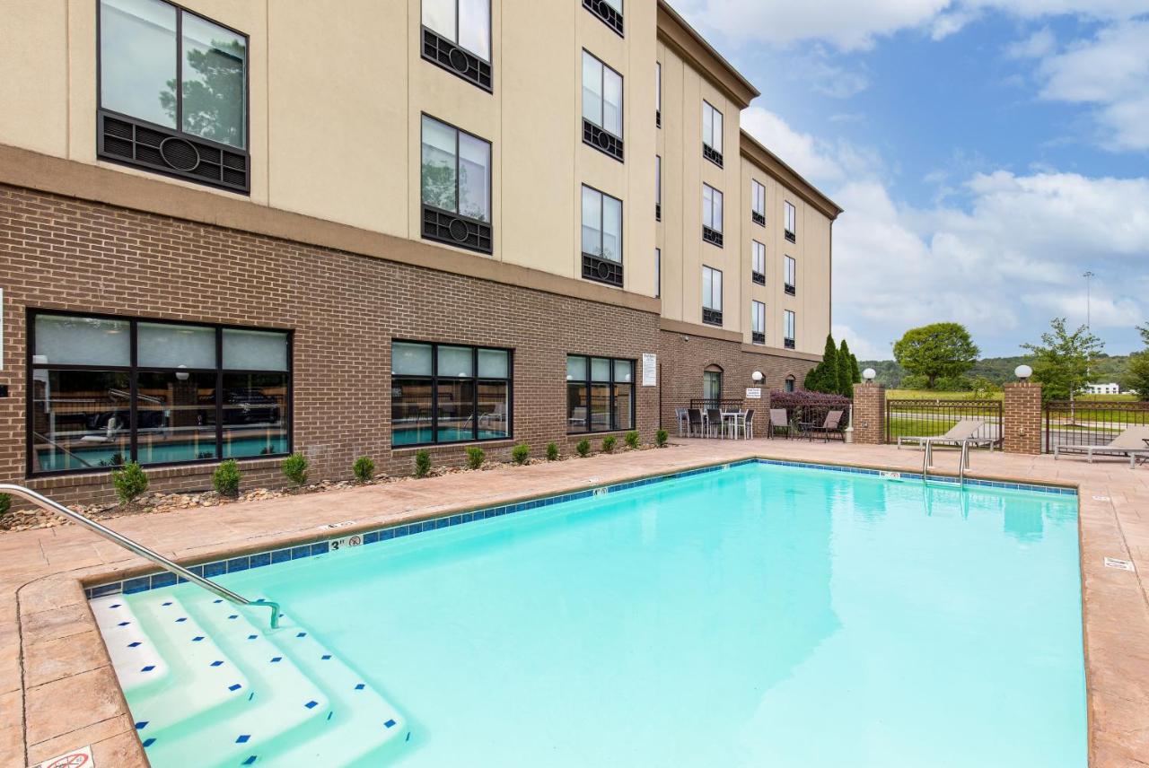  | Holiday Inn Express Cleveland Northwest, an IHG Hotel