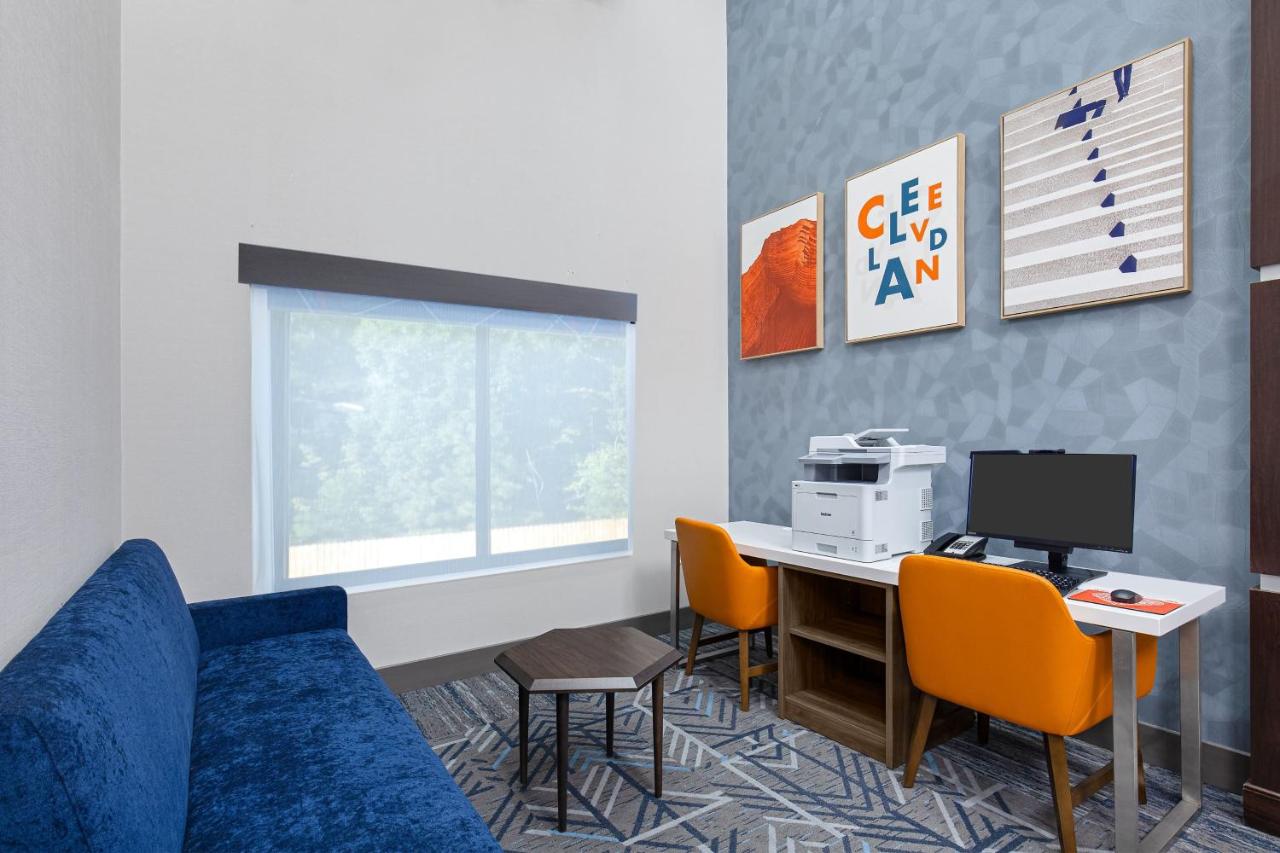  | Holiday Inn Express Cleveland Northwest, an IHG Hotel