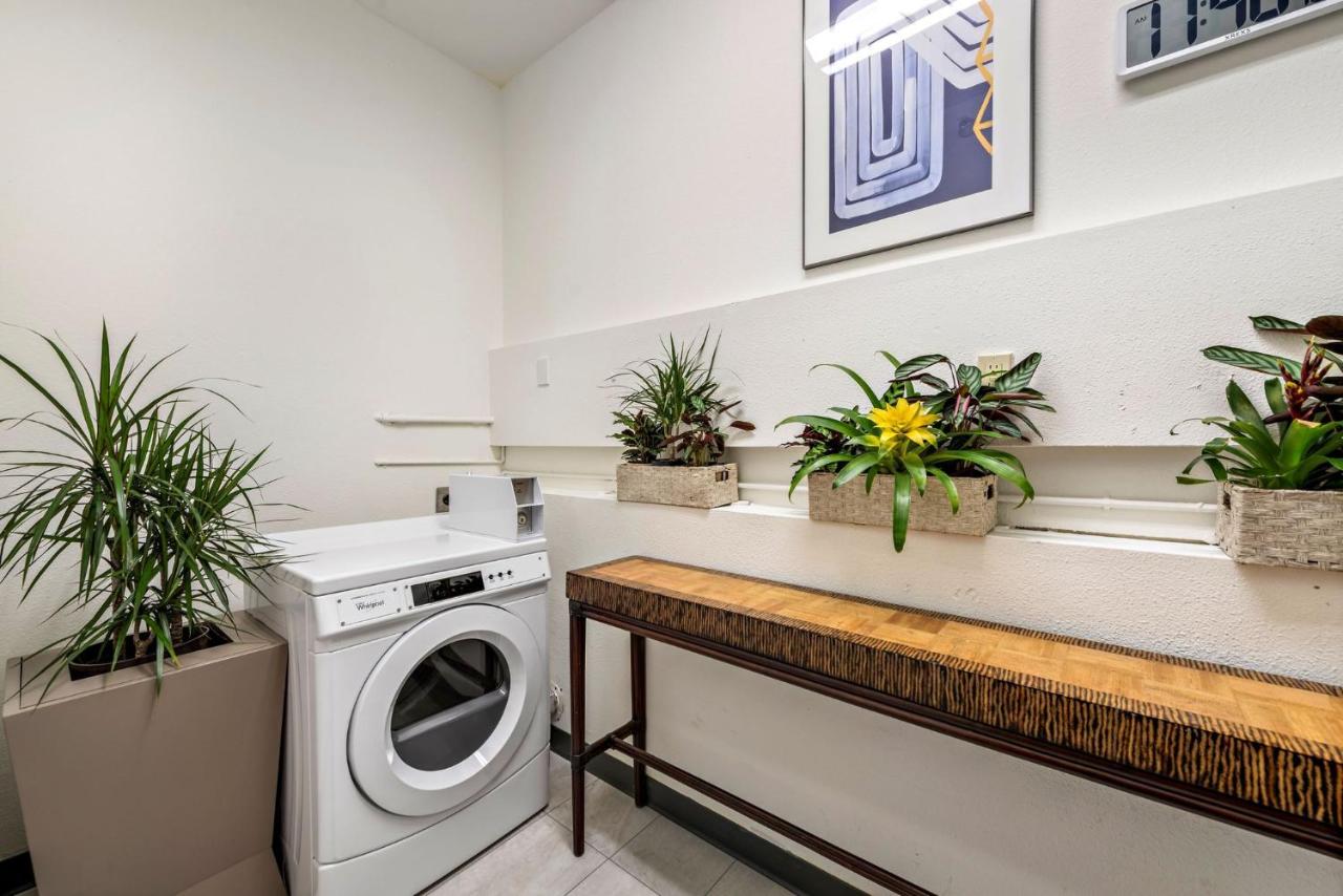 | Holiday Inn Express La Mesa Near SDSU, an IHG Hotel