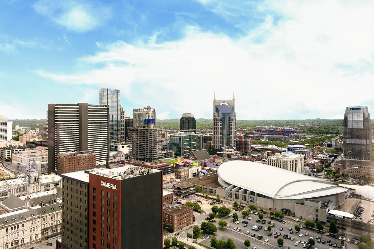 Skyline Corner One King Bed at JW Marriott Nashville