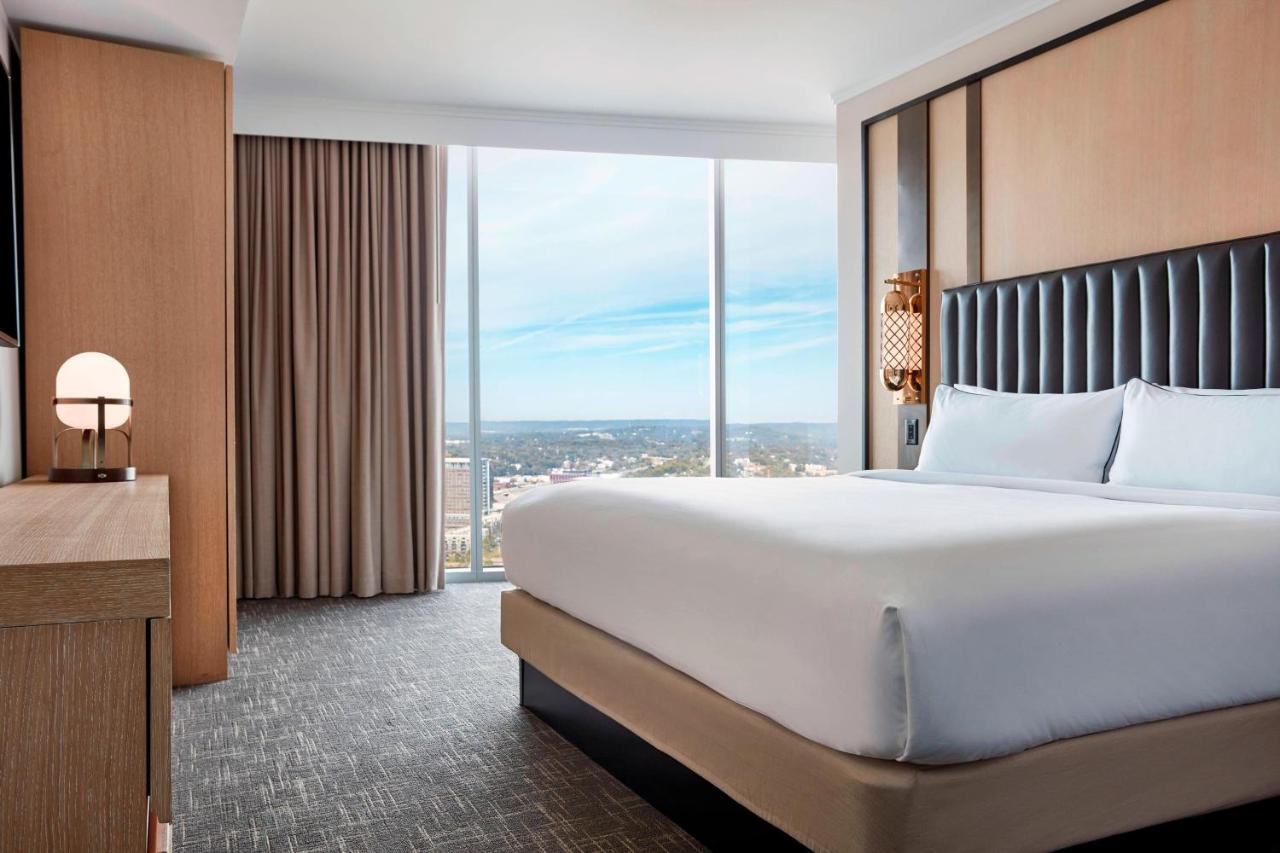 Skyline Executive Suite at JW Marriott Nashville