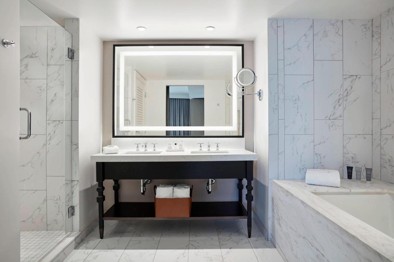 Skyline Executive Suite at JW Marriott Nashville