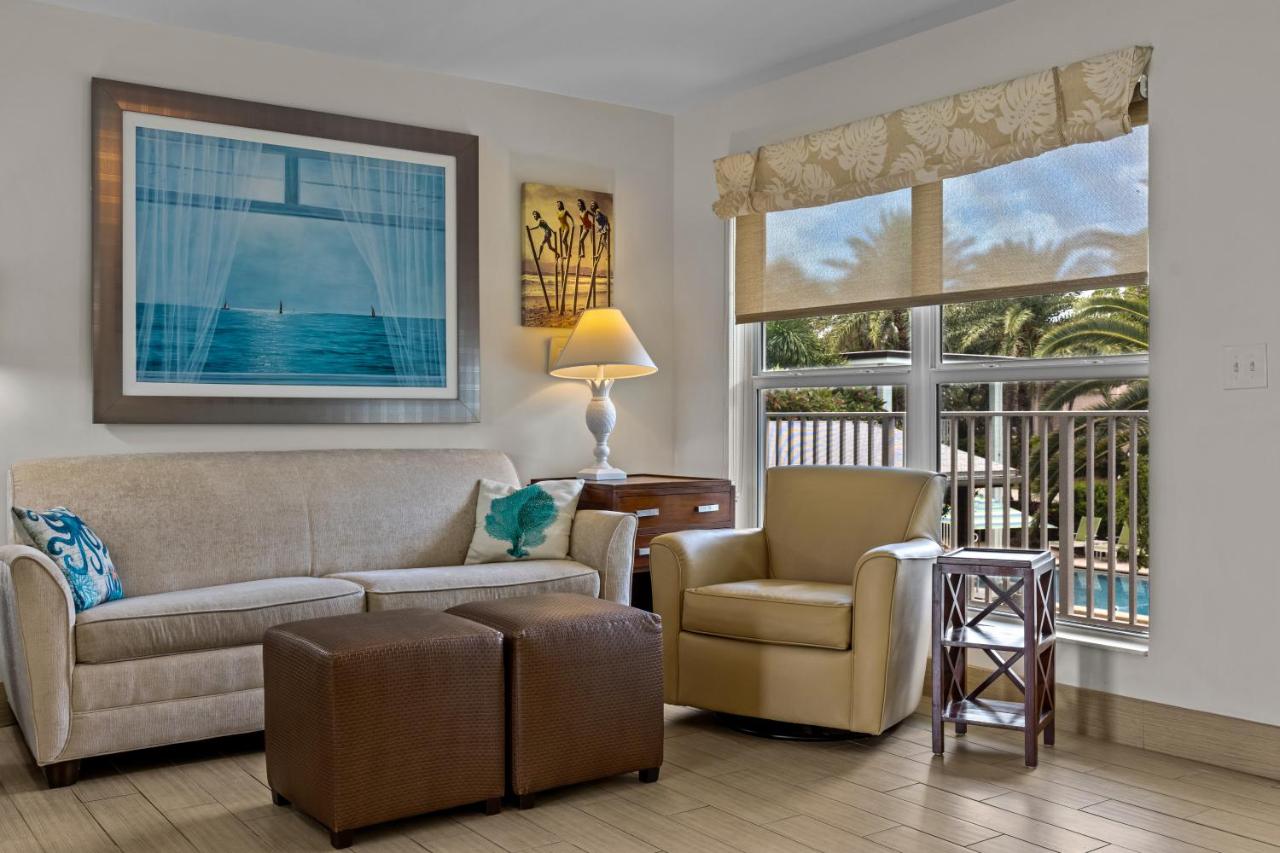 Two-Bedroom Apartment at Sun Dek Beach House