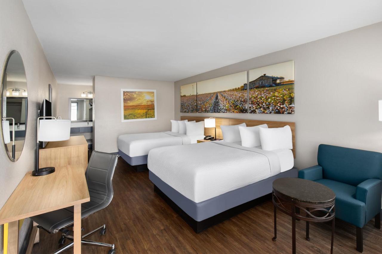 | Days Inn by Wyndham Carlisle
