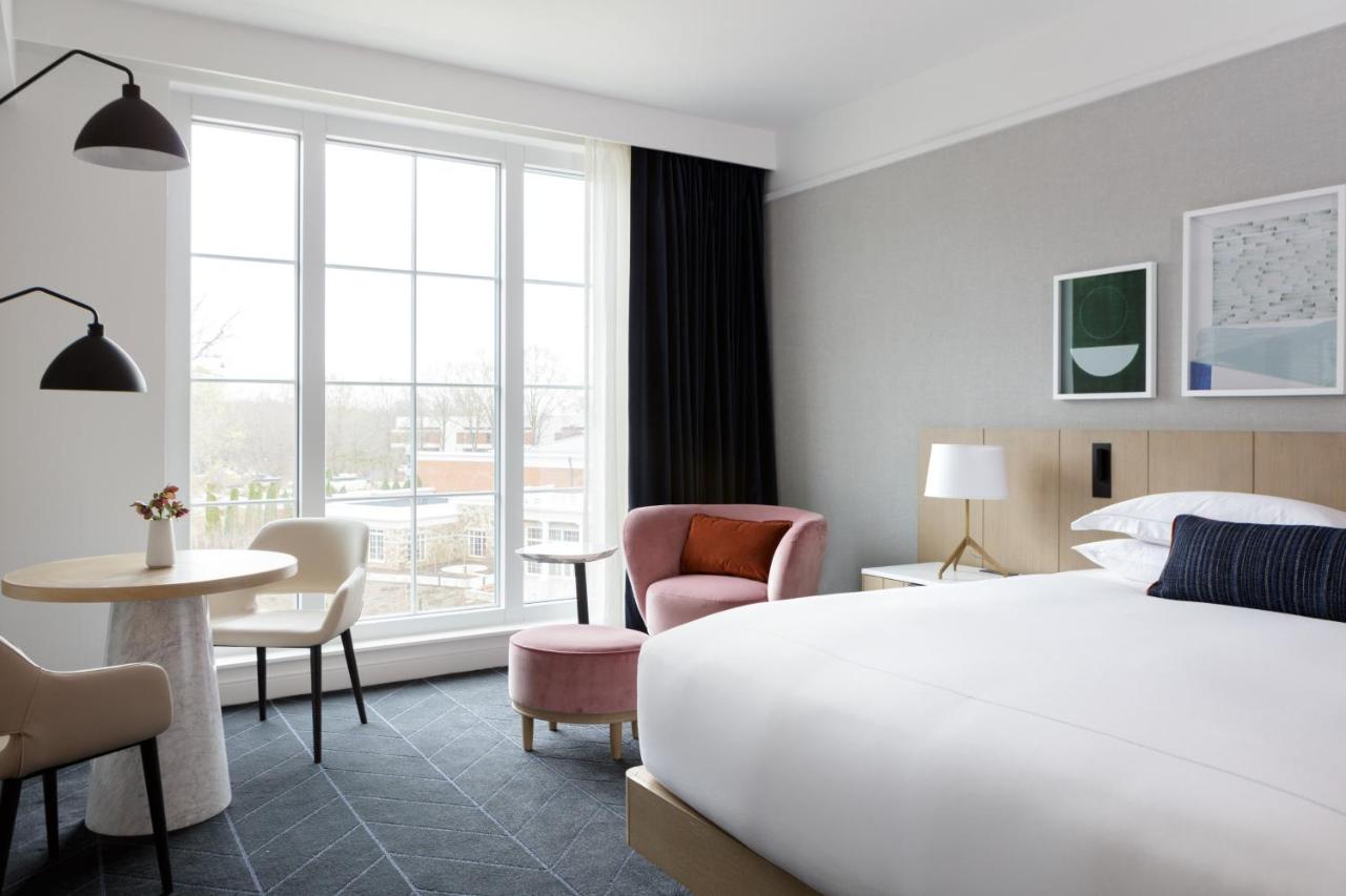King Room at Kimpton The Forum Hotel by IHG