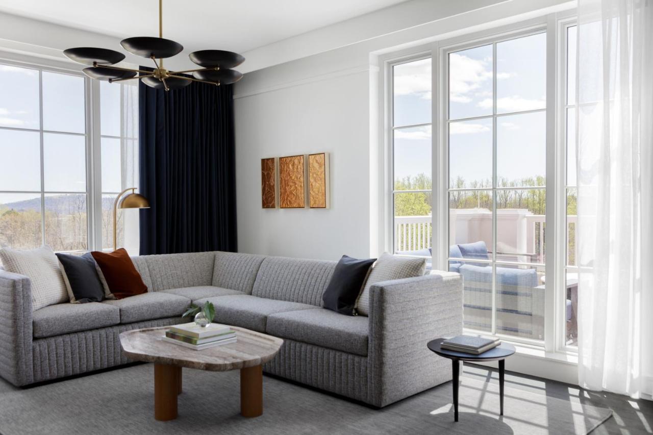 One-Bedroom Suite with Dining Area and Terrace at Kimpton The Forum Hotel by IHG