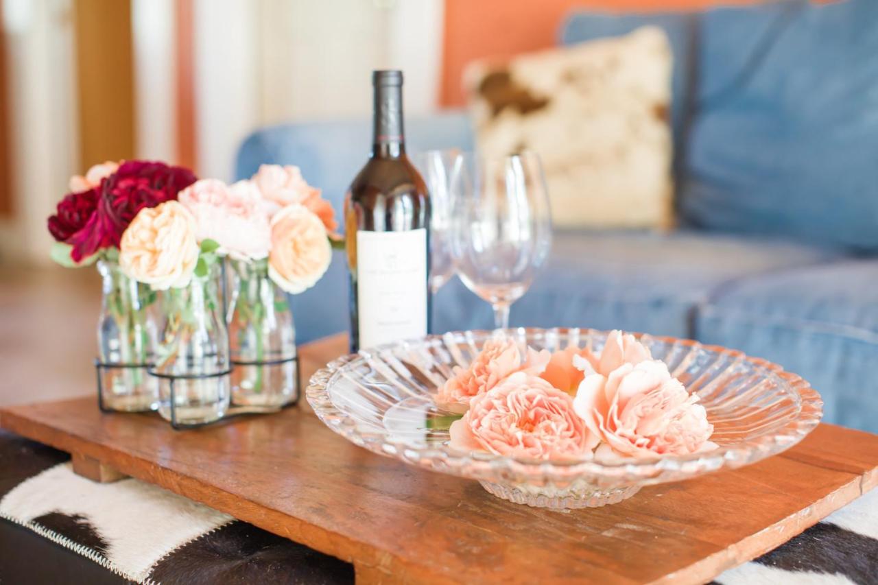 | Napa Farmhouse Inn