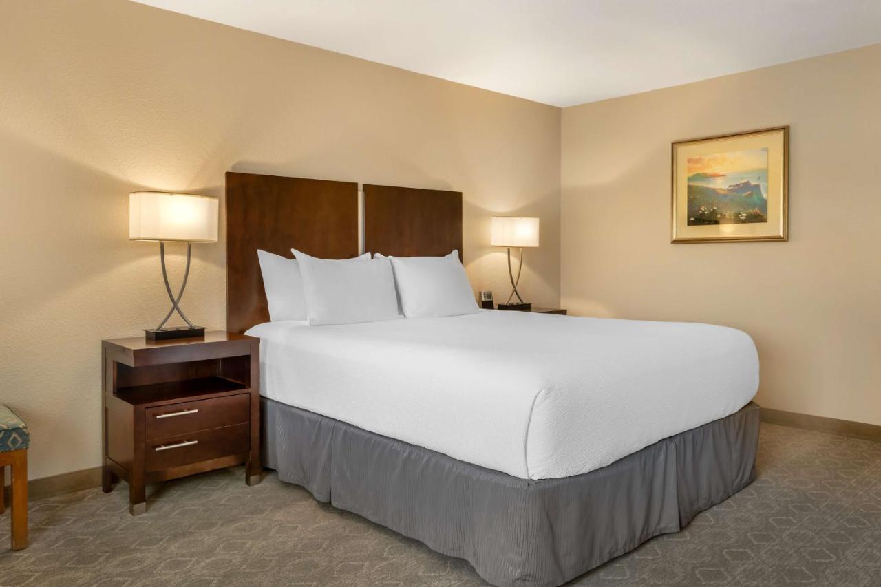 | Best Western Plus Monterey Inn