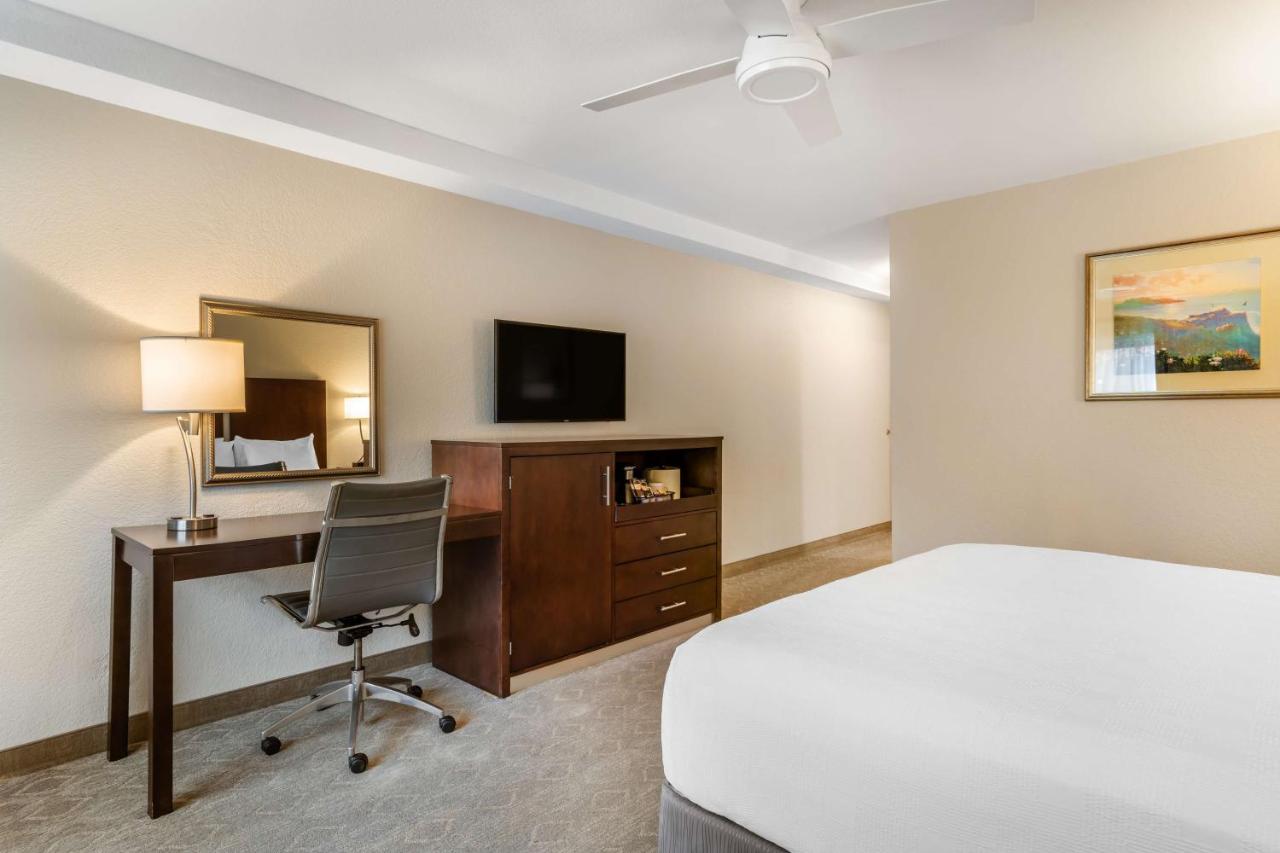 | Best Western Plus Monterey Inn