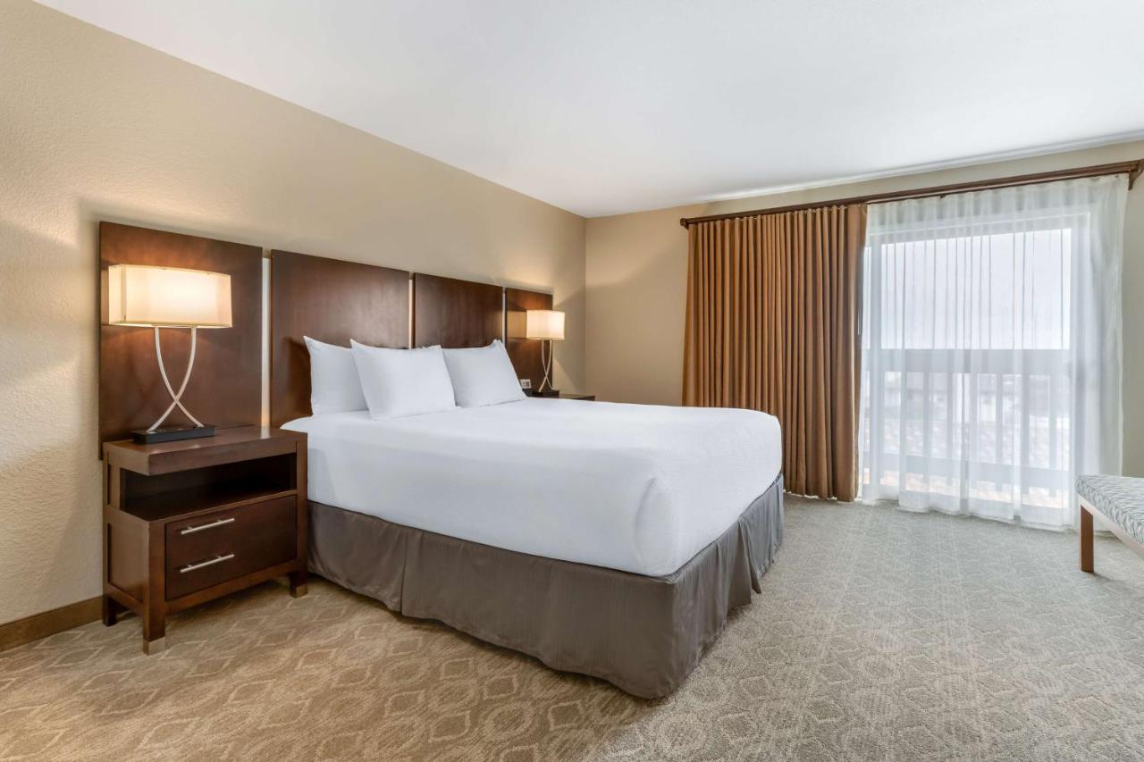 | Best Western Plus Monterey Inn