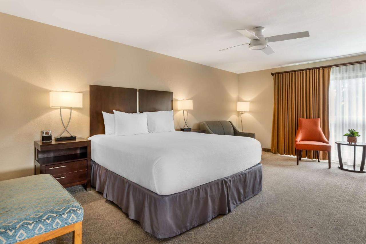 | Best Western Plus Monterey Inn