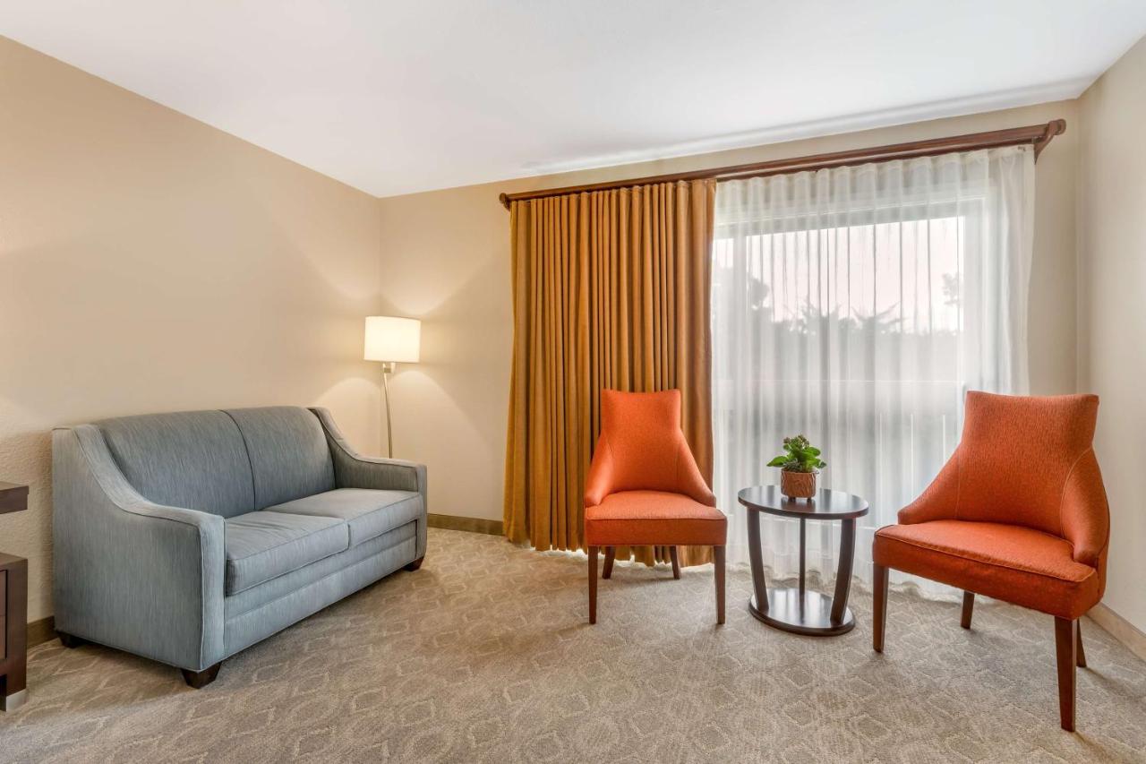 | Best Western Plus Monterey Inn