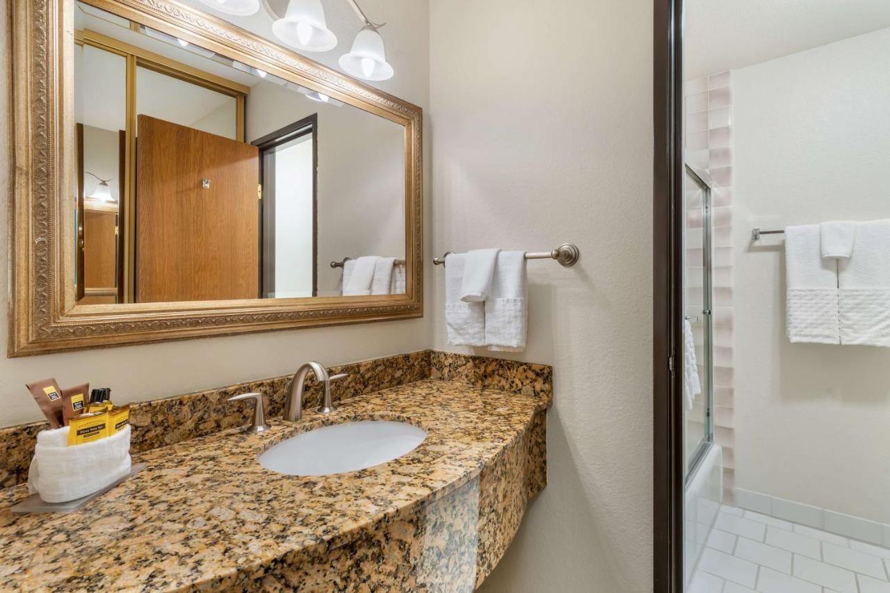 Deluxe King Room - Non-Smoking at Best Western Plus Monterey Inn