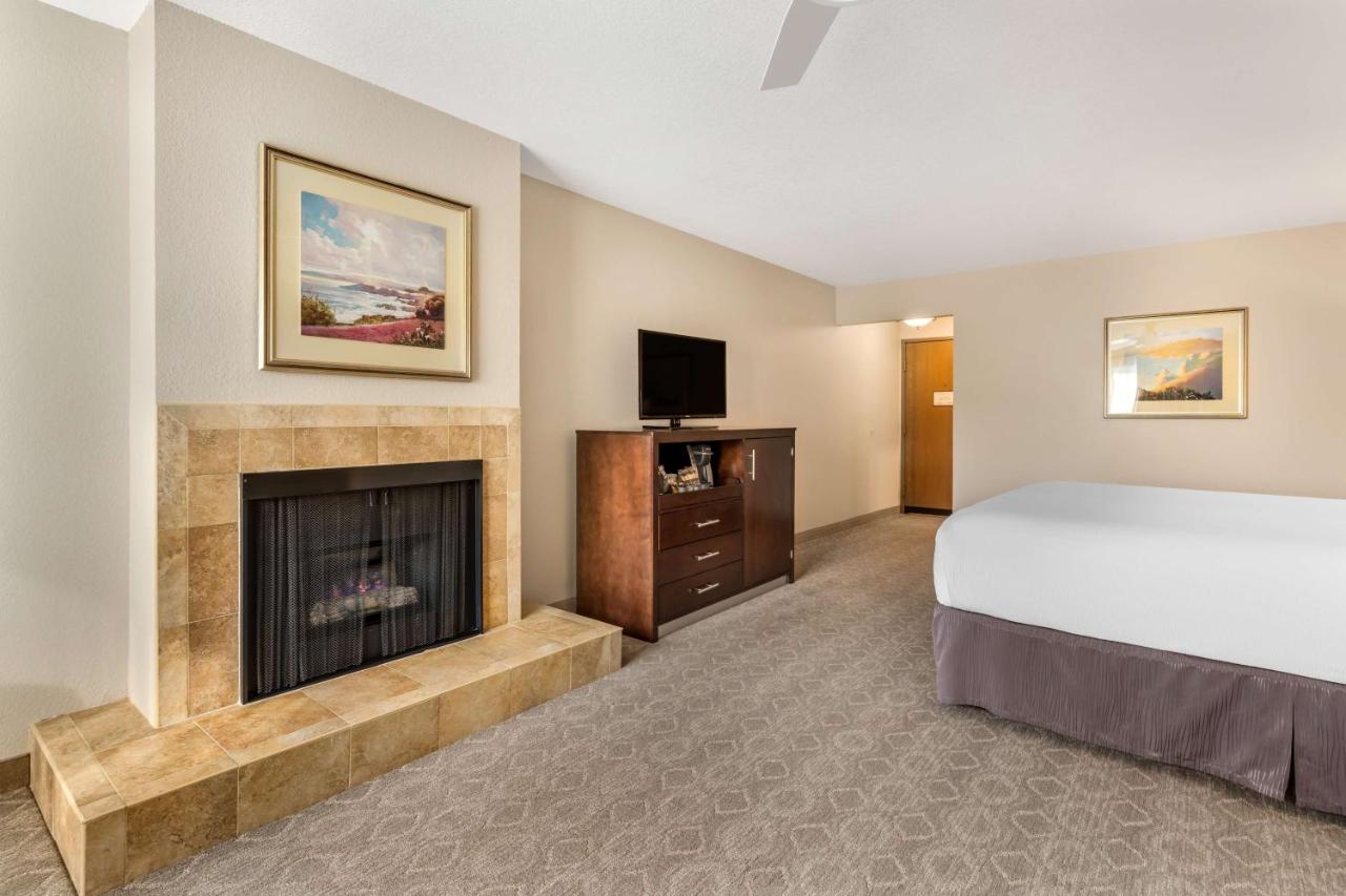 Deluxe King Room - Non-Smoking at Best Western Plus Monterey Inn