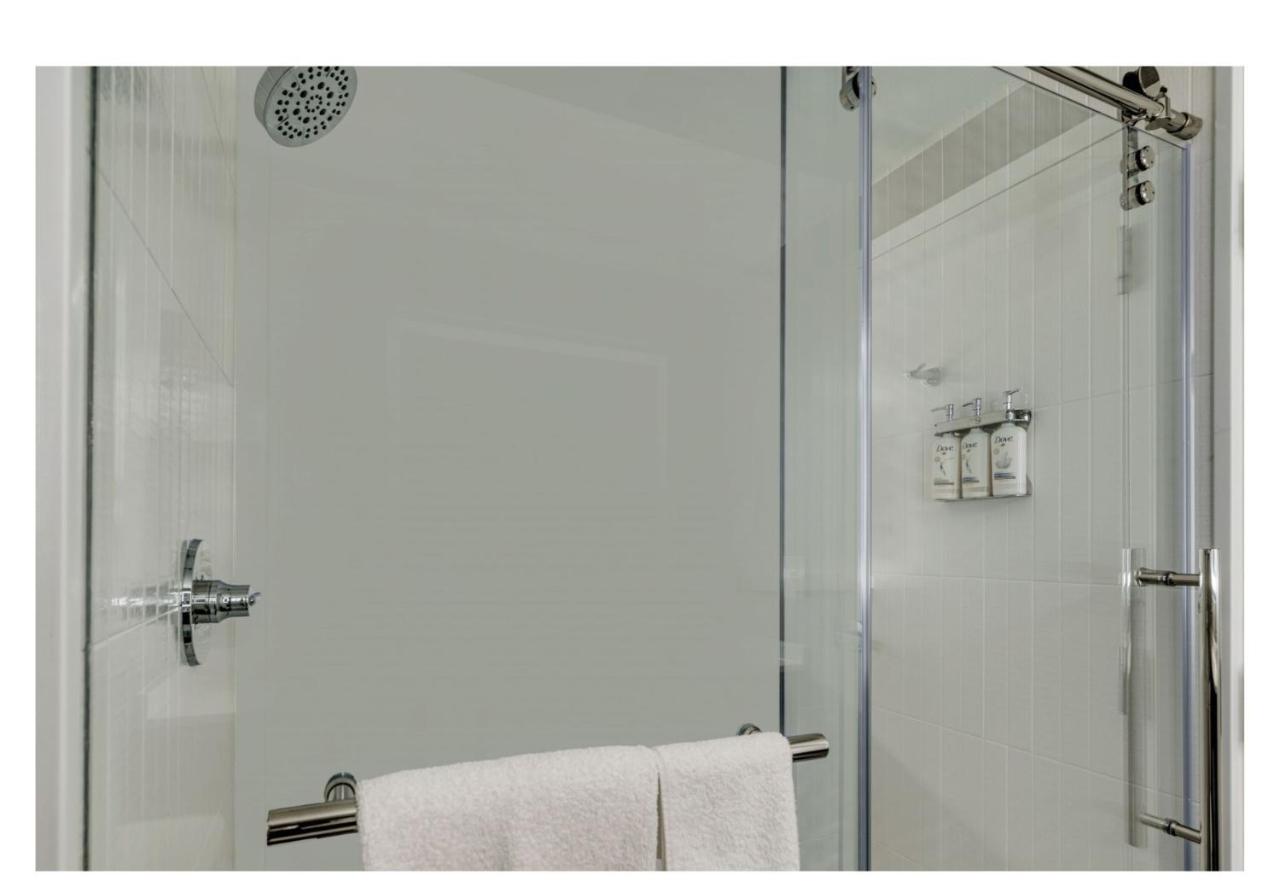 | Evergreen Suites Federal Way