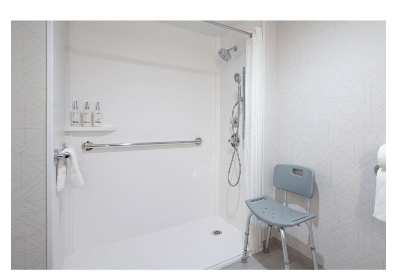  | Evergreen Suites Federal Way