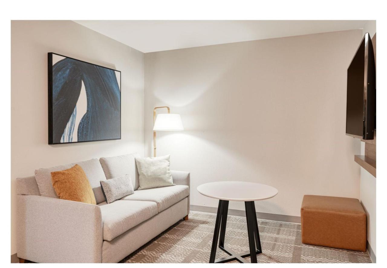 | Evergreen Suites Federal Way