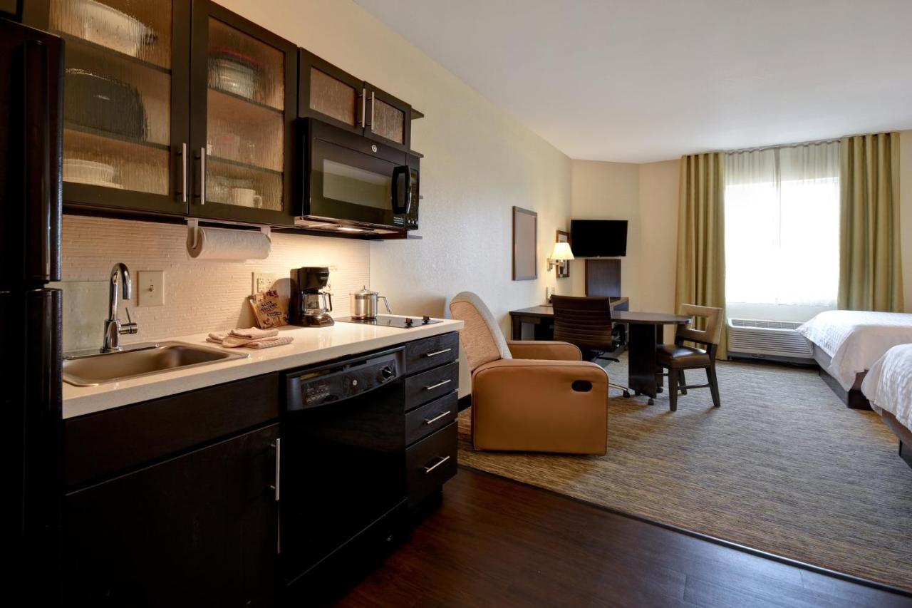 | Candlewood Suites St Clairsville Wheeling Area, an IHG Hotel