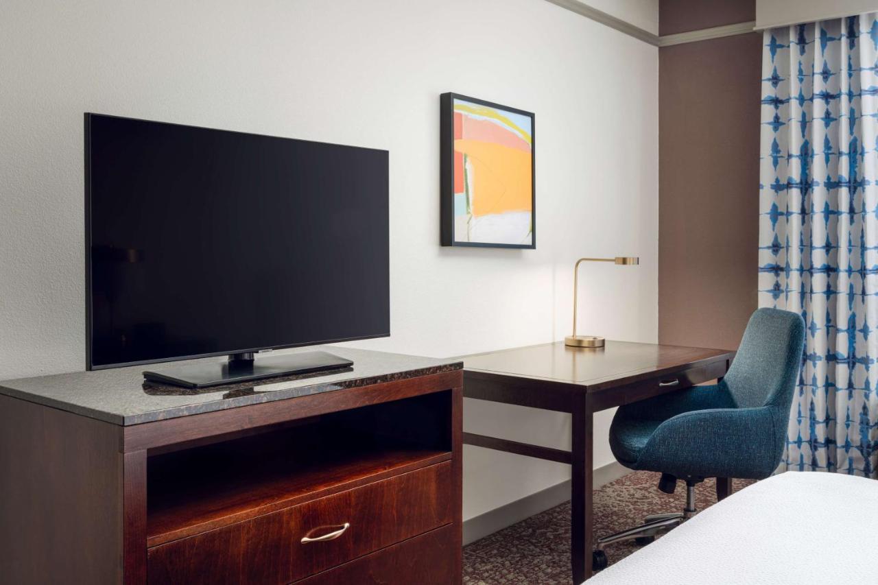 Premium King Room at Hilton Garden Inn El Paso Airport