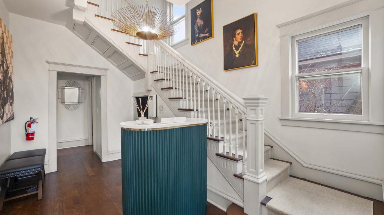  | Greenbriar Inn