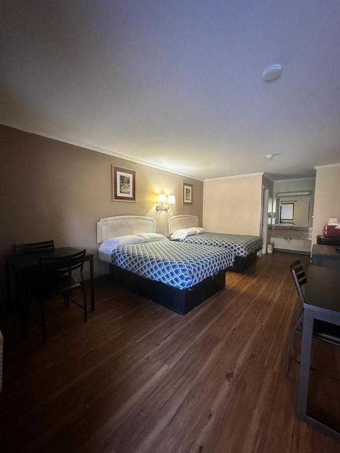 | Loyalty Inn Rockingham