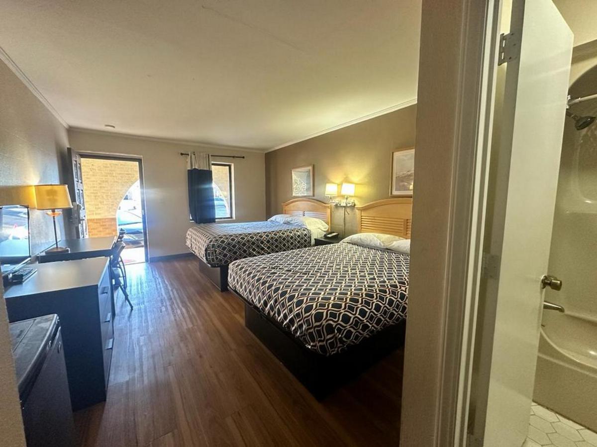 | Loyalty Inn Rockingham