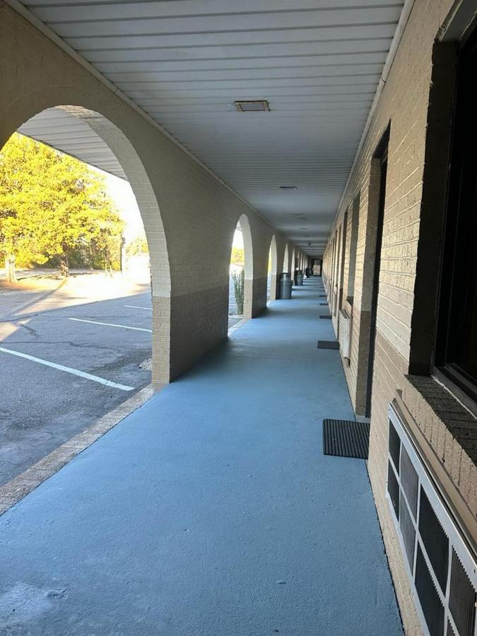  | Loyalty Inn Rockingham