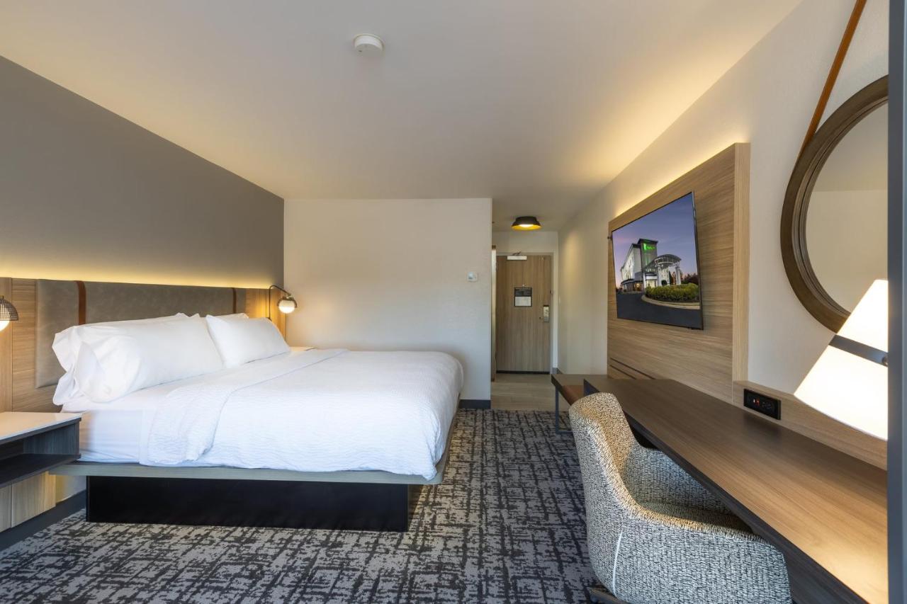 King Room - Non-Smoking at Holiday Inn Anderson by IHG