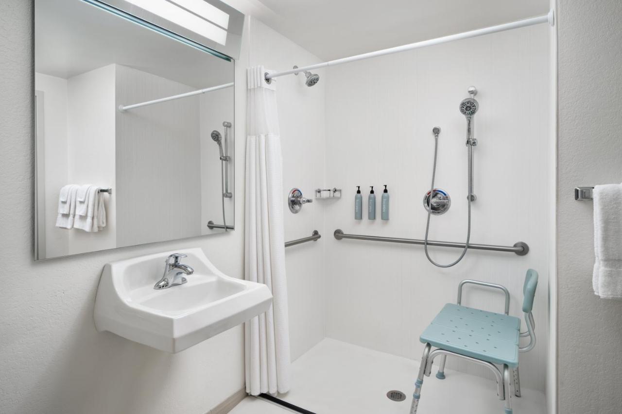  | Courtyard by Marriott Baton Rouge Siegen Lane