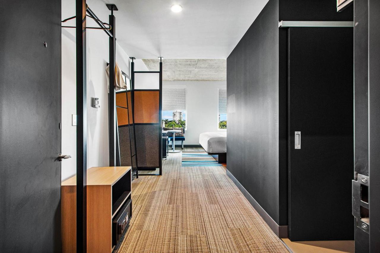 Guest room, 1 King, City view at Aloft by Marriott Delray Beach
