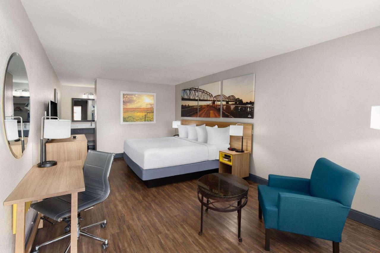| Days Inn by Wyndham Carlisle