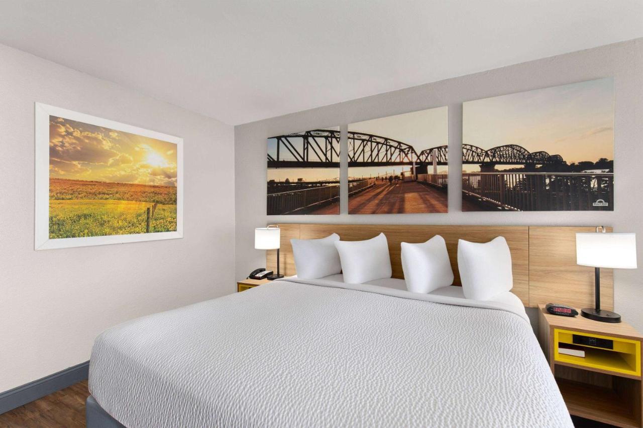 | Days Inn by Wyndham Carlisle