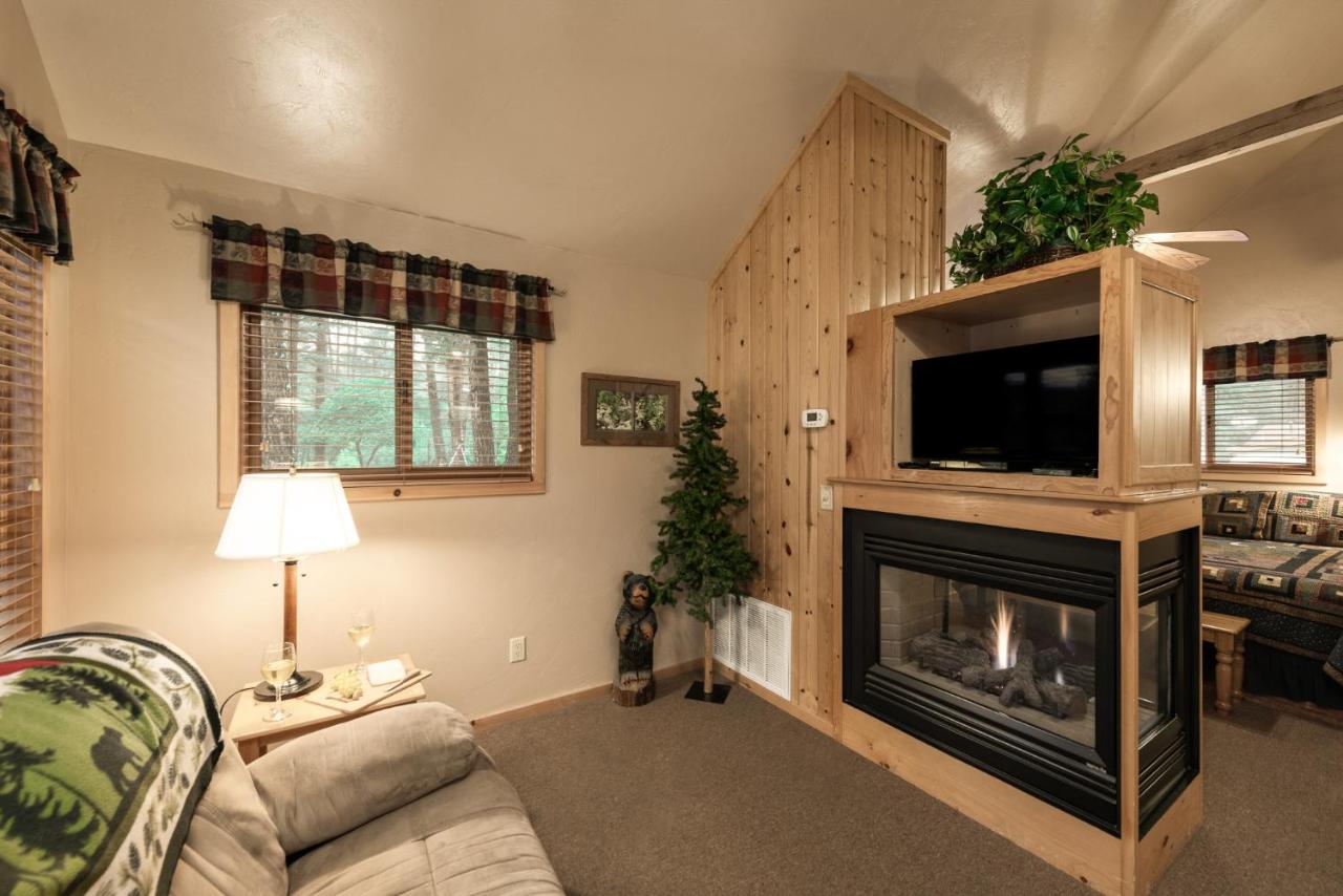 | Shadow Mountain Lodge and Cabins