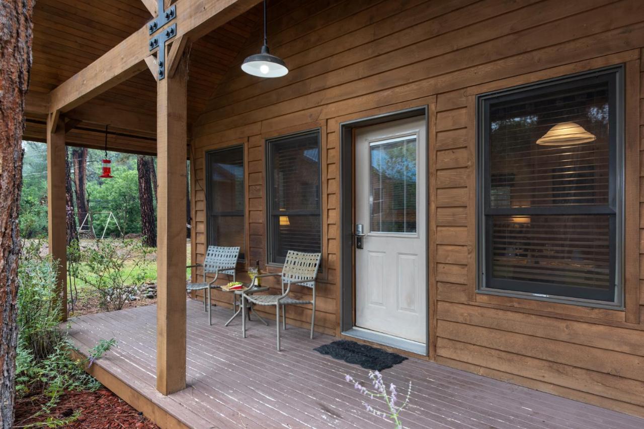 | Shadow Mountain Lodge and Cabins