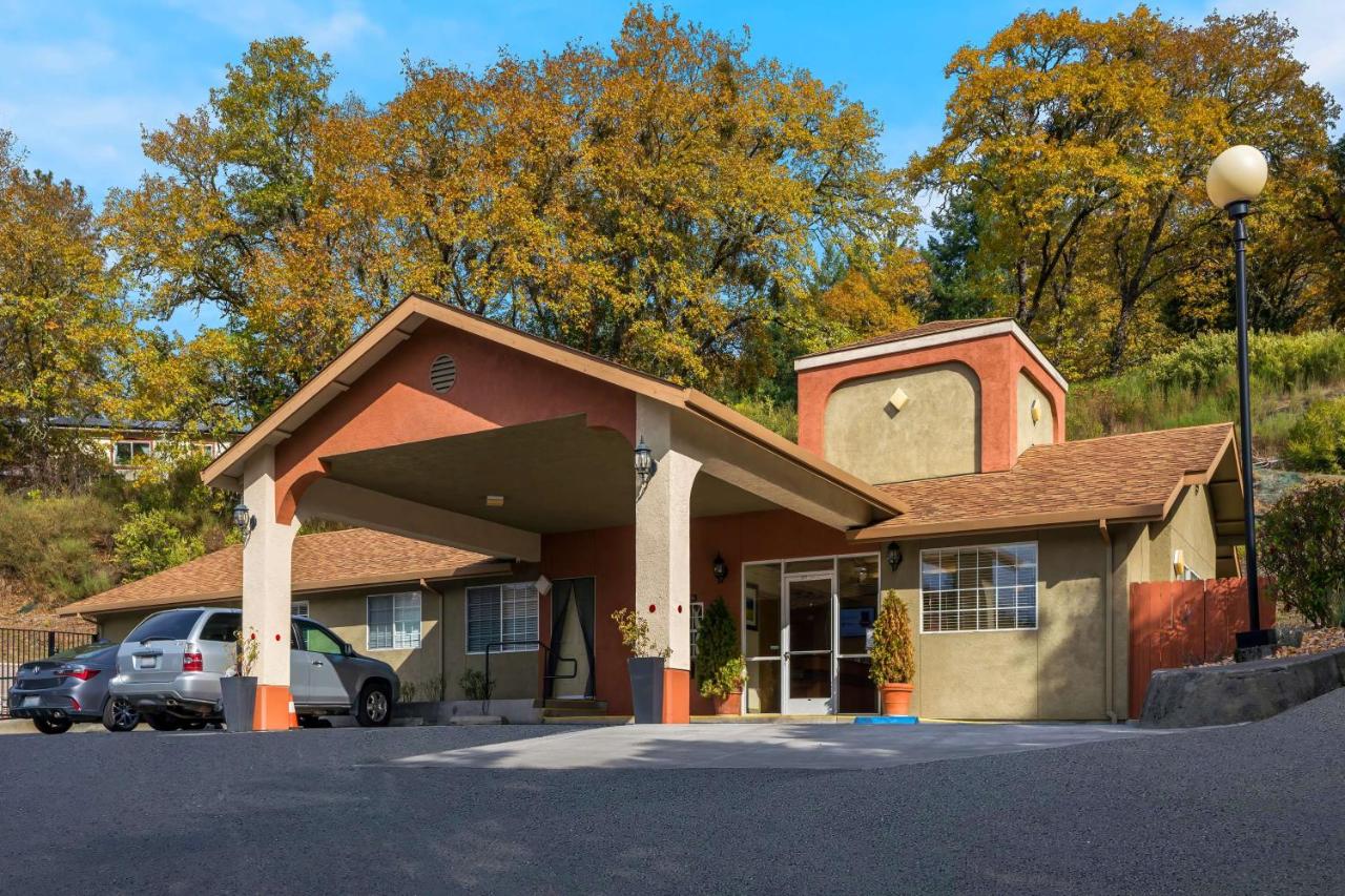 | Best Western Willits Inn