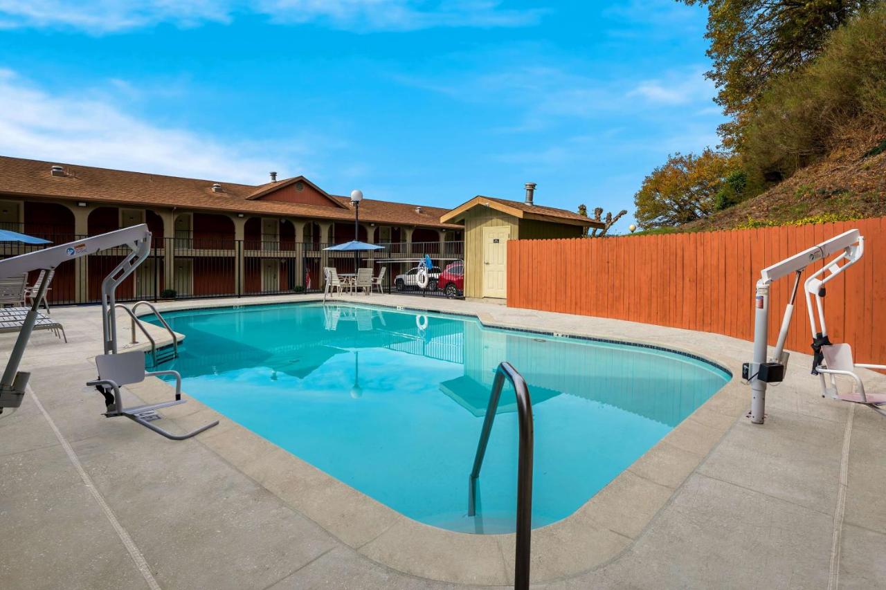 | Best Western Willits Inn