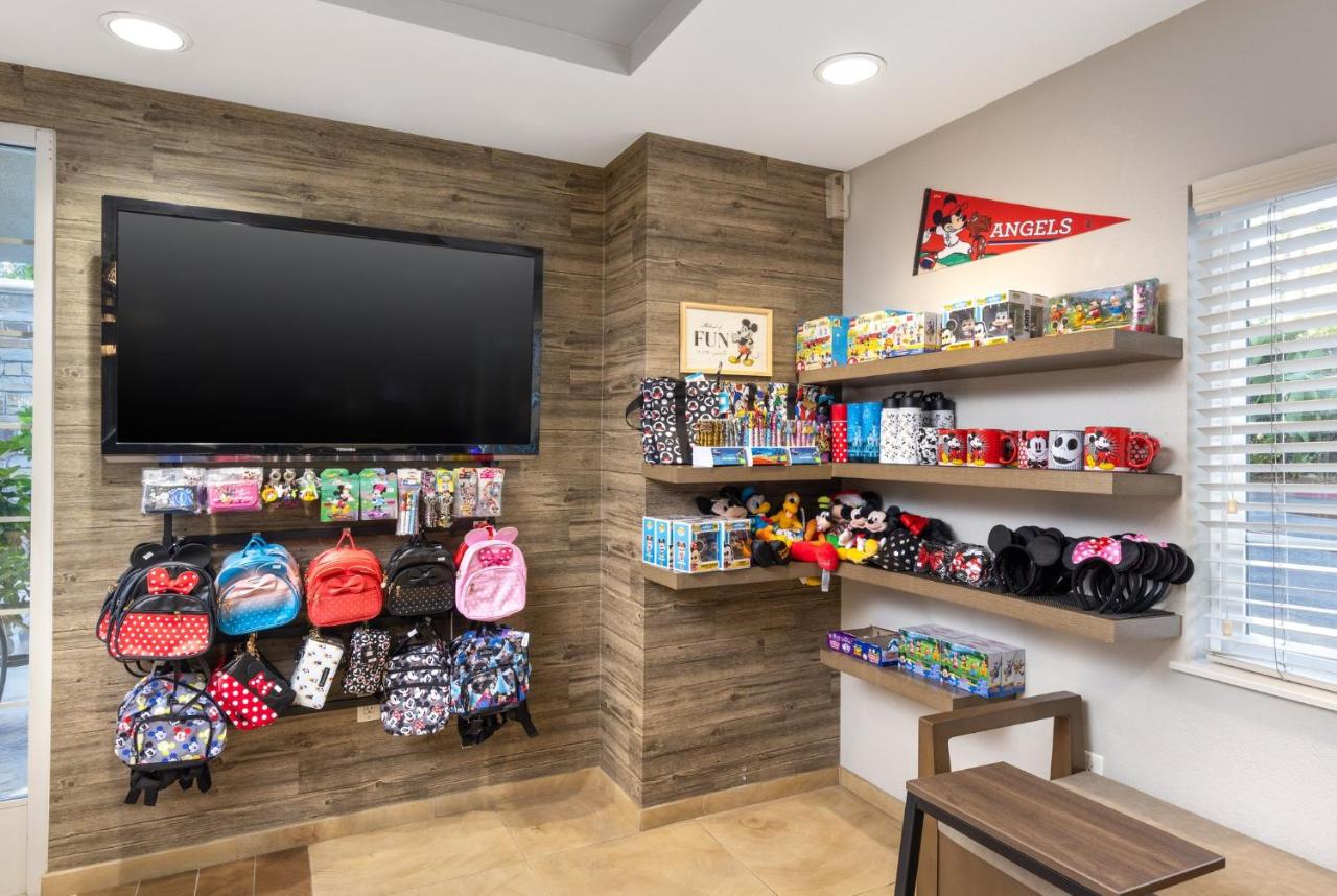  | Candlewood Suites Anaheim - Resort Area, an IHG Hotel