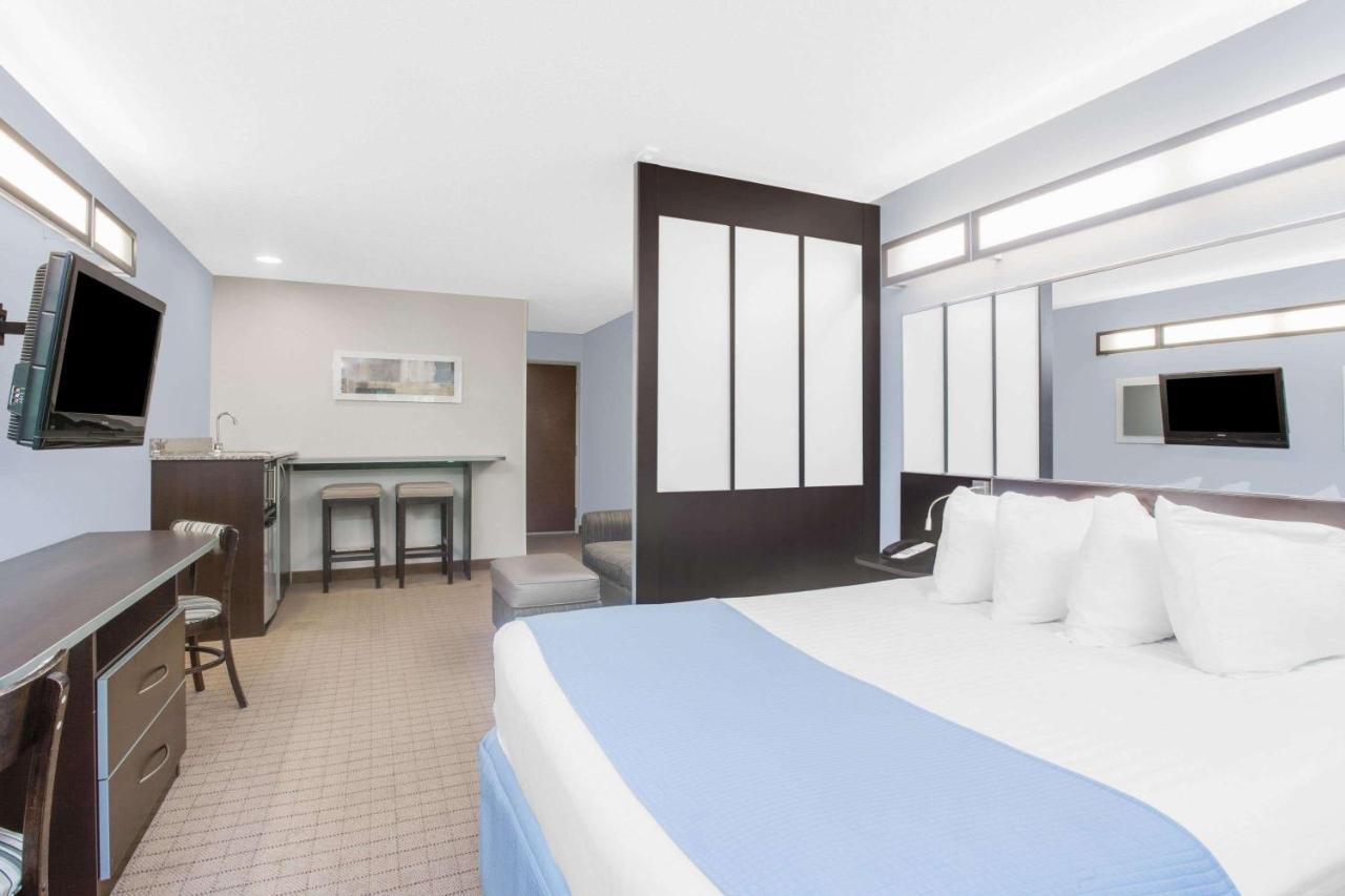 | Microtel Inn & Suites Bath