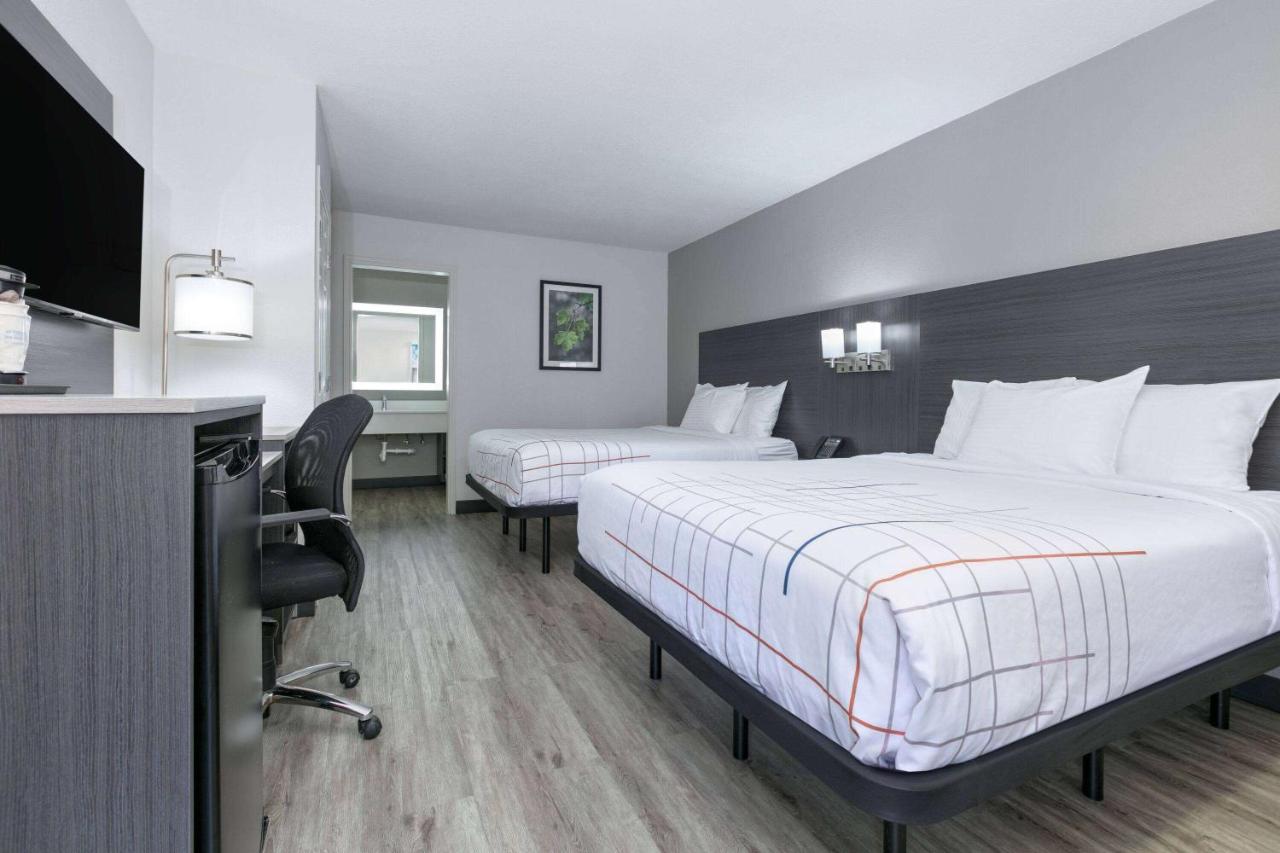 Double Room with Two Double Beds - Non-Smoking at La Quinta Inn by Wyndham Dallas Uptown