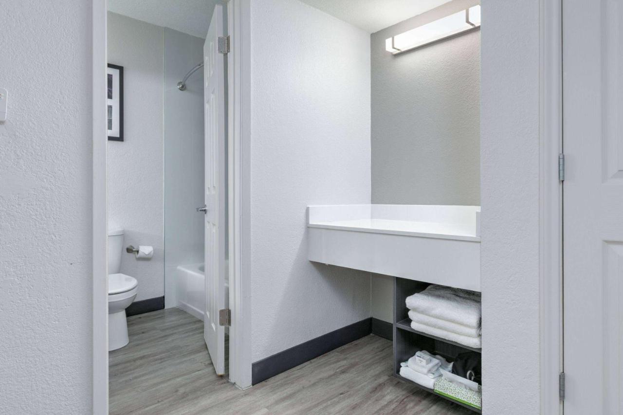 La Quinta Inn by Wyndham Dallas Uptown