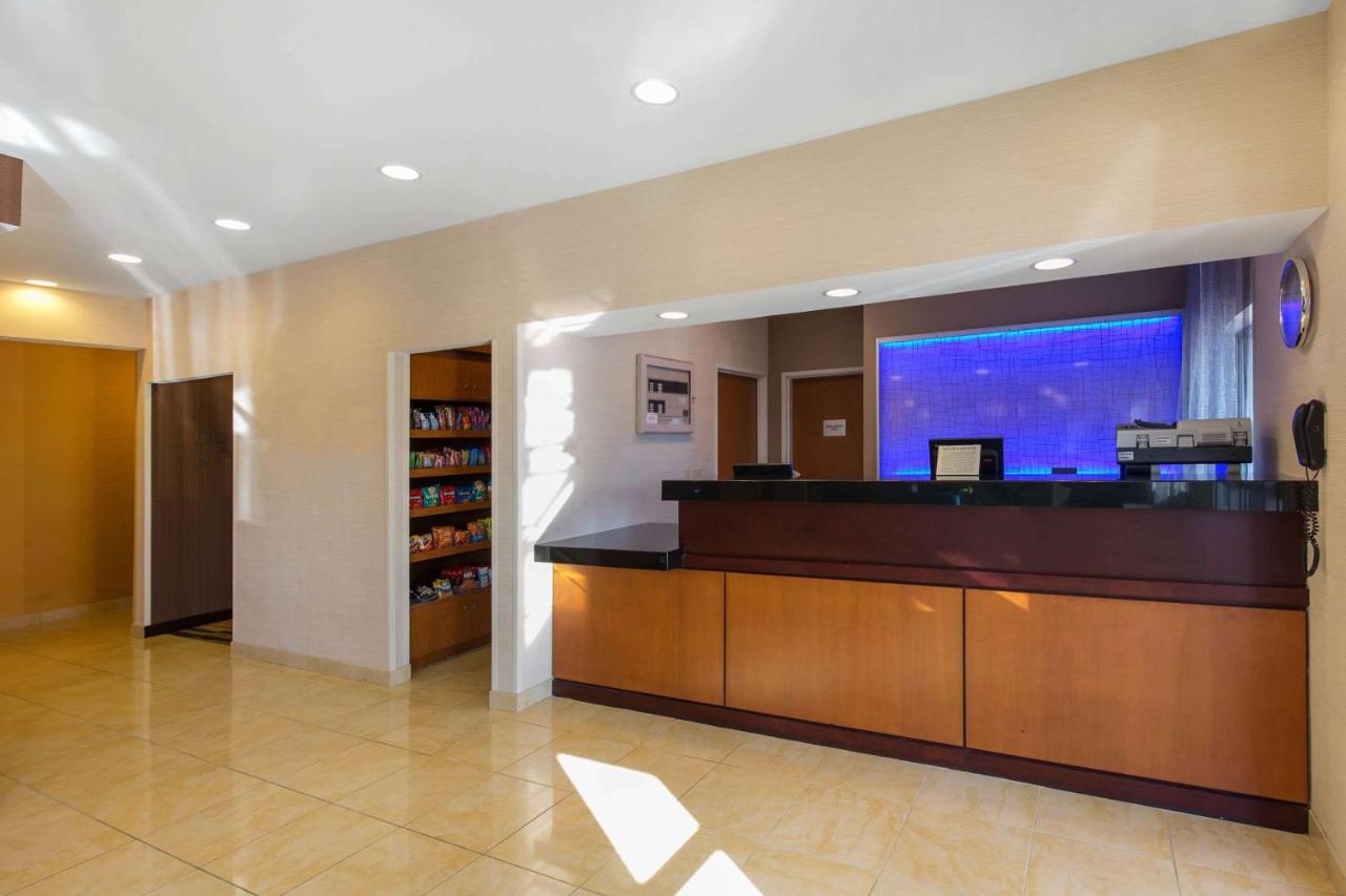 | Fairfield Inn & Suites St. Cloud